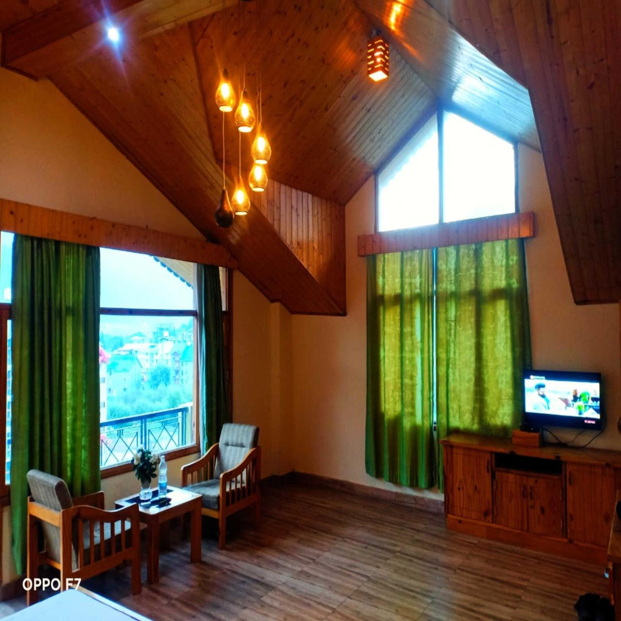 Hotel Jamla Inn Manāli Esterno foto