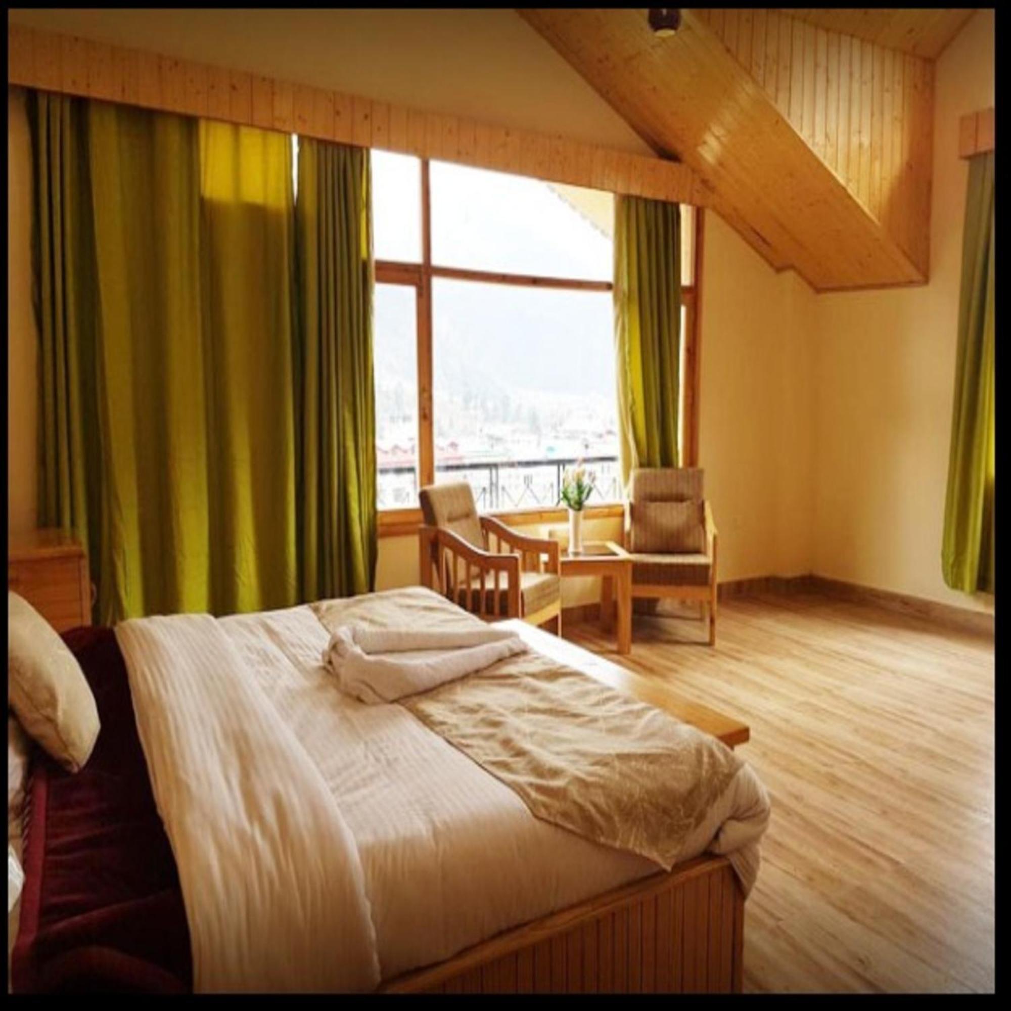 Hotel Jamla Inn Manāli Esterno foto